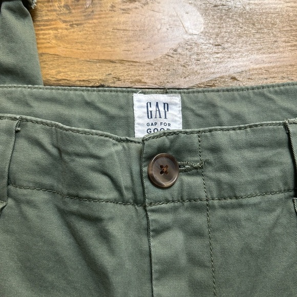 GAP Girlfriend Midrise olive Chino Pants Perfect 90’s preppy online sold out - Picture 3 of 10